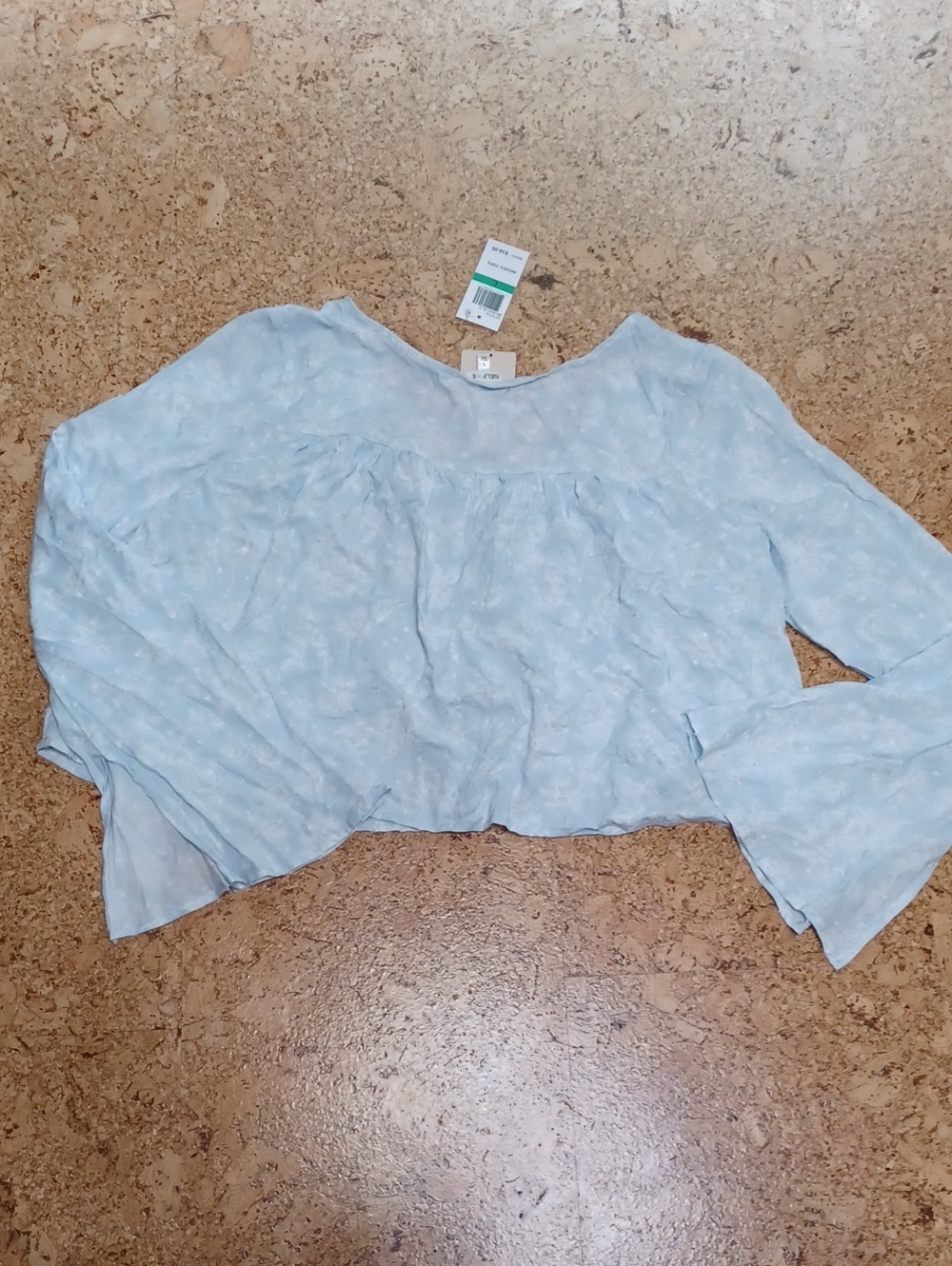 Self E Women's Baby Blue Button Crop Floral Blouse Size L NWT - Picture 7 of 7